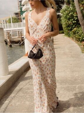 Sleeveless Few Moda  Floral Maxi Dress in Cream with Scalloped V-Neck